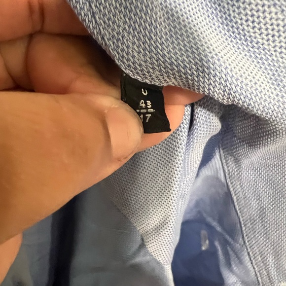 Giorgio Armani Men’s Button Up Dress Shirt - Picture 4 of 4